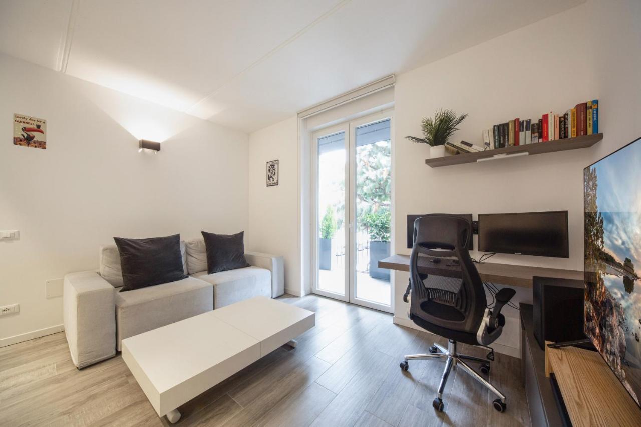 Comfy Apt With Private Parking & Balcony 밀라노 외부 사진