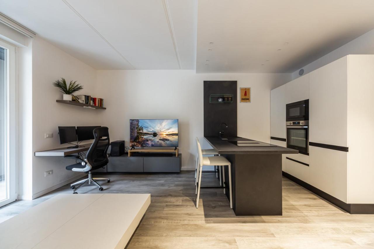 Comfy Apt With Private Parking & Balcony 밀라노 외부 사진